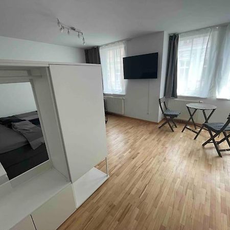 Apartment Next To Mariahilferstrasse Viena Exterior foto